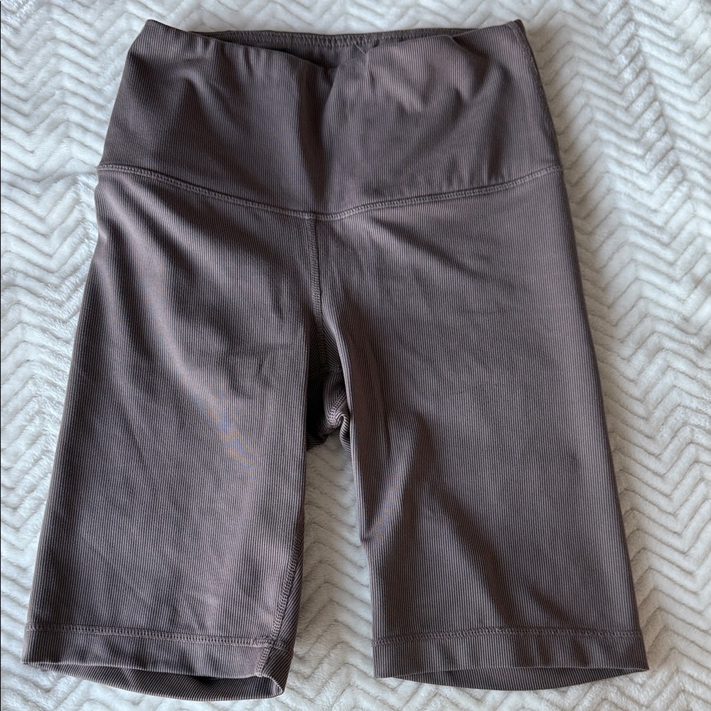 90 Degree By Reflex Women's High-Waisted Taupe Bike Shorts